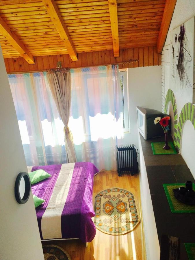 Rolling Stone Hostel Brasov Exterior photo