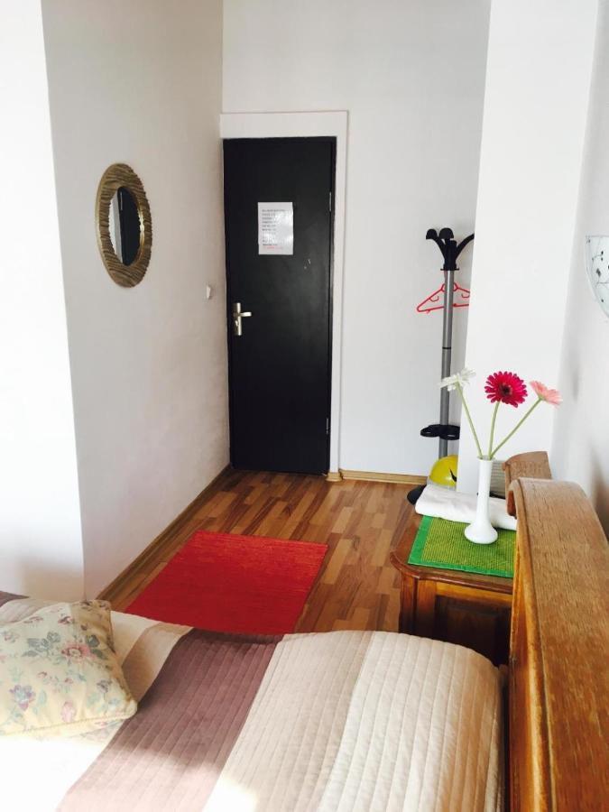 Rolling Stone Hostel Brasov Exterior photo