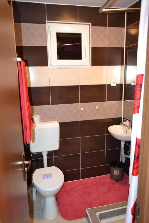 Rolling Stone Hostel Brasov Exterior photo