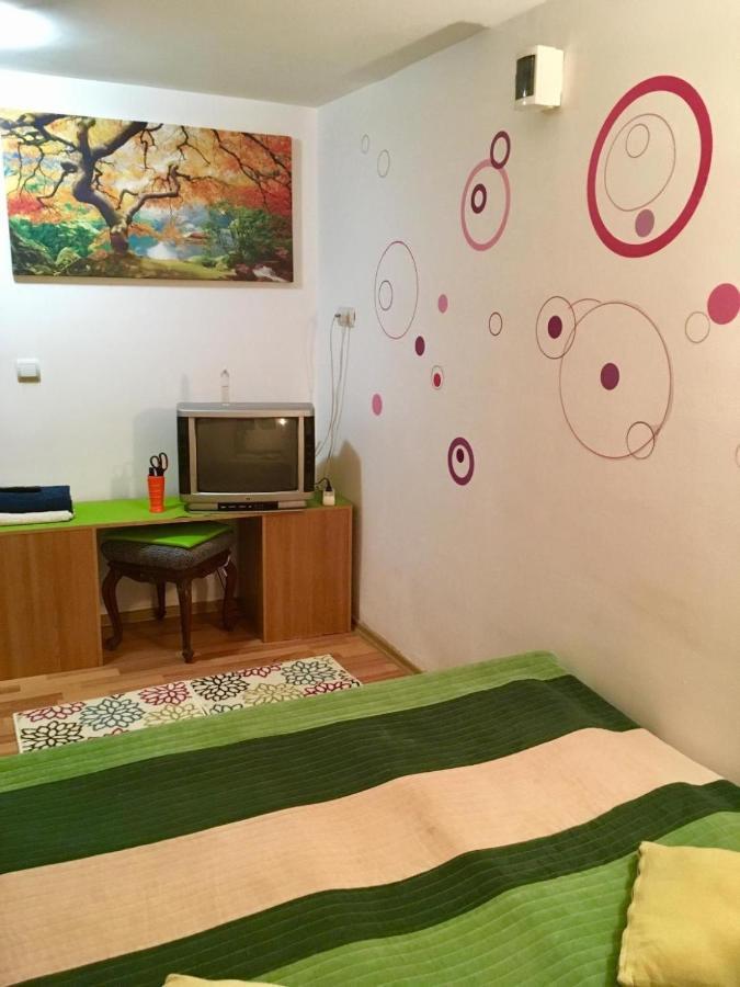Rolling Stone Hostel Brasov Exterior photo